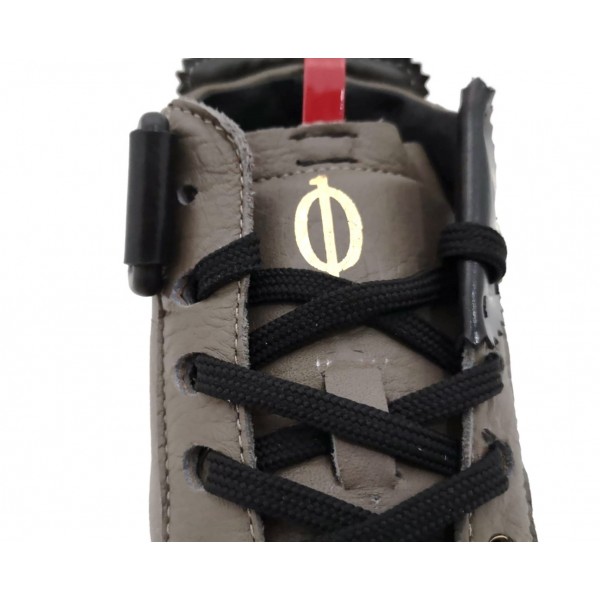 Sneakers uomo grigia interamente in pelle