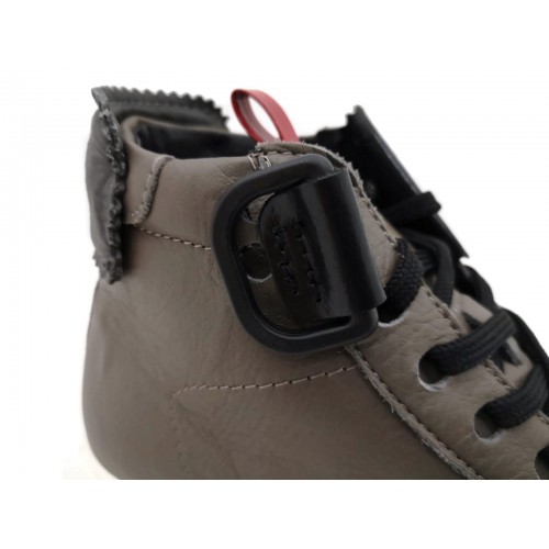 Sneakers uomo grigia interamente in...