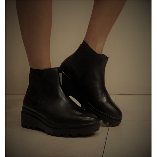 Tronchetto donna Beatles nero con zeppa