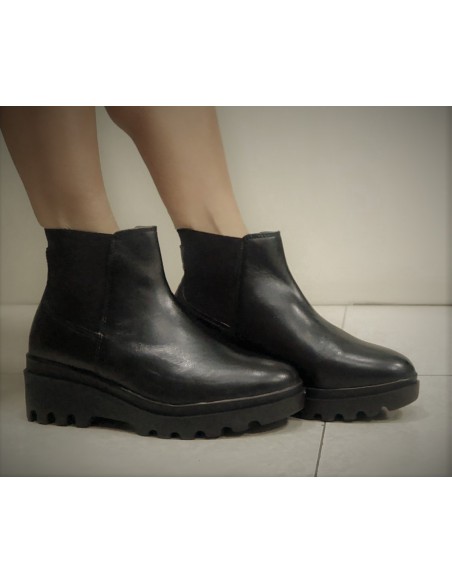 Tronchetto donna Beatles nero con zeppa