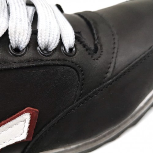 Sneakers uomo nere vera pelle allacciate