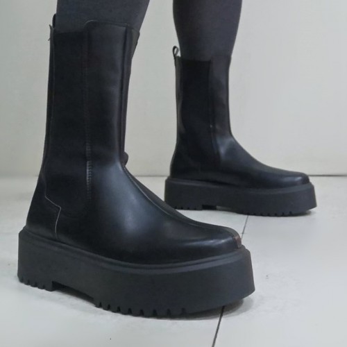 Anfibio nero donna con zeppa da infilare