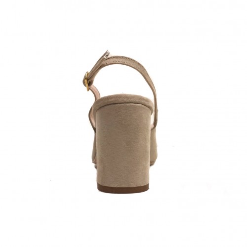 Sandalo spuntato beige con tacco...