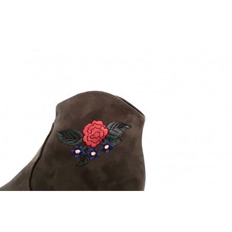 Tronchetto donna alla caviglia tacco 6 cm