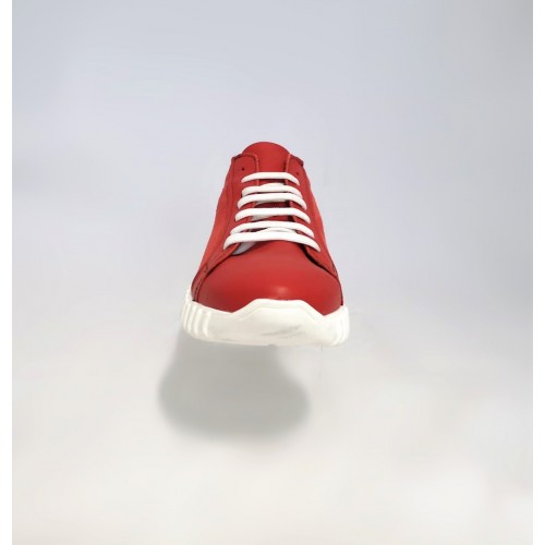 Sneaker rossa fondo bianco vera pelle