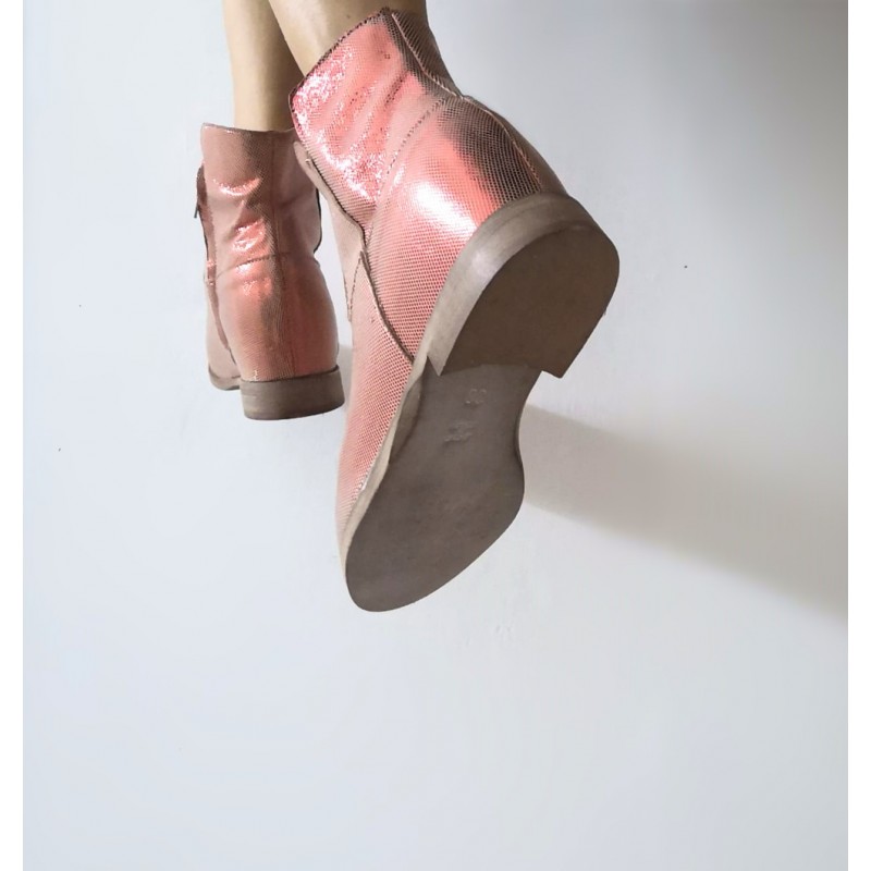 Stivaletto donna pella laminata con...