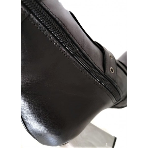 Stivale donna vera pelle nero a punta, fibbie decorative, tacco alto